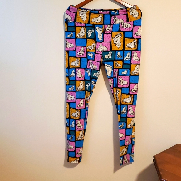 LuLaRoe TC Leggings Walrus Blocks - rare find - Picture 1 of 4